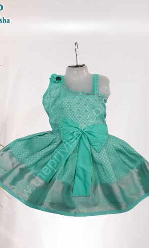 Privisha-Soft-Silk-Gown-Combo-Set-Elegance-Green-2.jpg